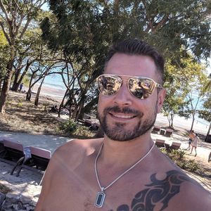 Meet your Posher, Brad